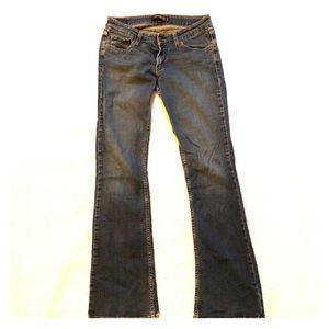 Levi’s size 7 long Too Super Low 524 Jeans